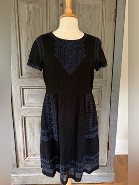 Madewell Black Dress with blue Embroidery - Women’s Short Sleeve Dress US10